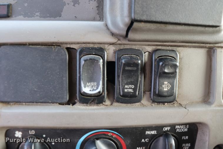 image for item EC9346 2008 Sterling Acterra refuse truck