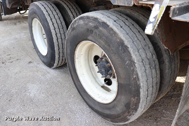 image for item EC9346 2008 Sterling Acterra refuse truck