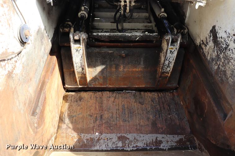 image for item EC9346 2008 Sterling Acterra refuse truck