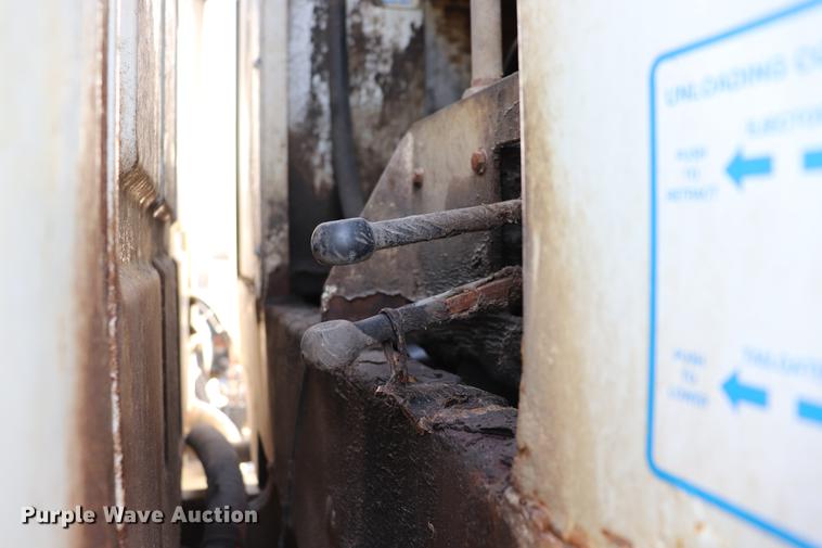 image for item EC9346 2008 Sterling Acterra refuse truck