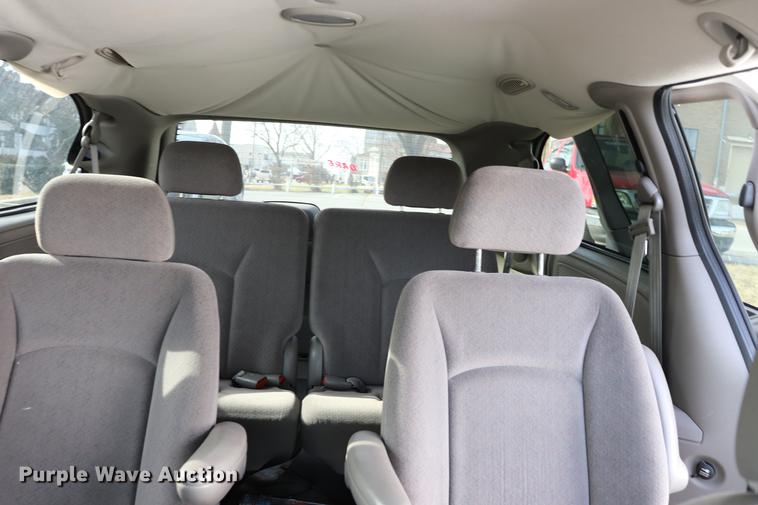image for item EC9347 2002 Dodge Grand Caravan
