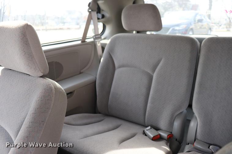 image for item EC9347 2002 Dodge Grand Caravan