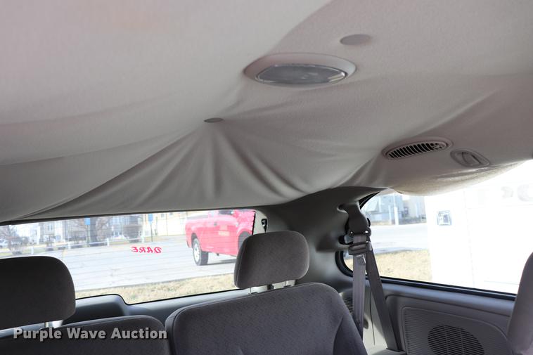 image for item EC9347 2002 Dodge Grand Caravan