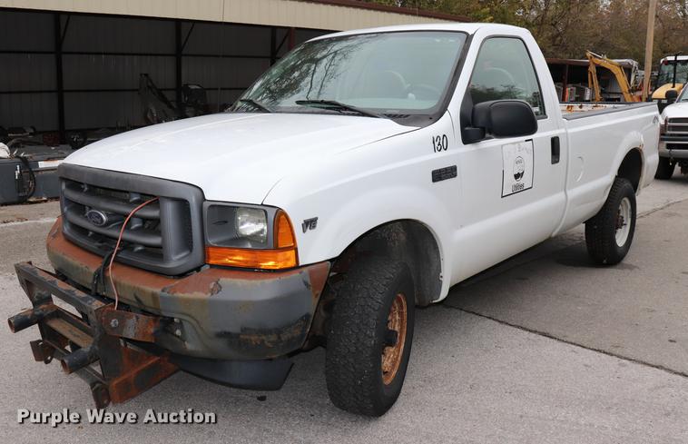 image for item ED9696 2001 Ford F250 Super Duty pickup truck