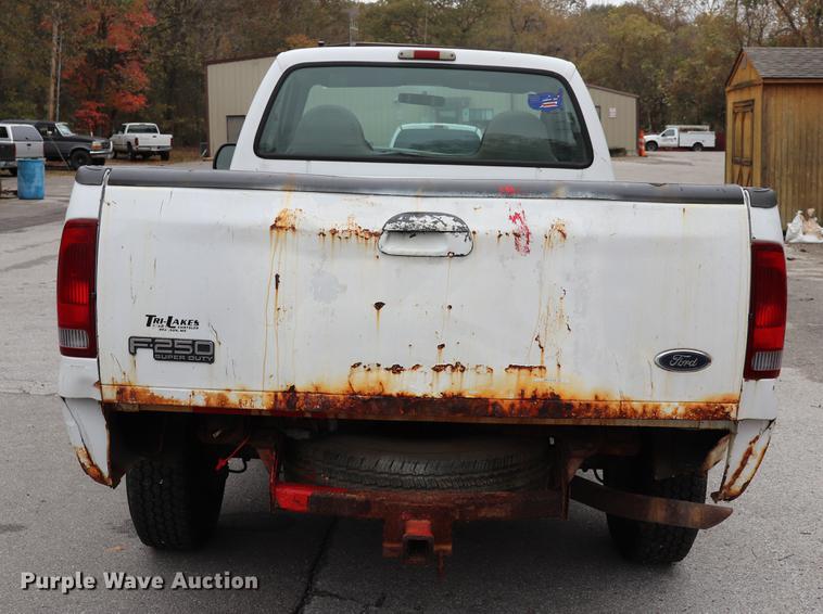 image for item ED9696 2001 Ford F250 Super Duty pickup truck