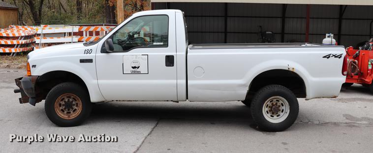 image for item ED9696 2001 Ford F250 Super Duty pickup truck