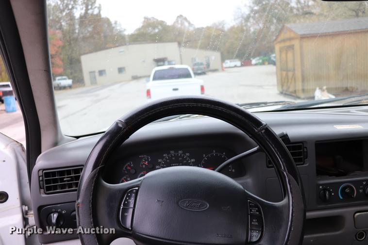 image for item ED9696 2001 Ford F250 Super Duty pickup truck