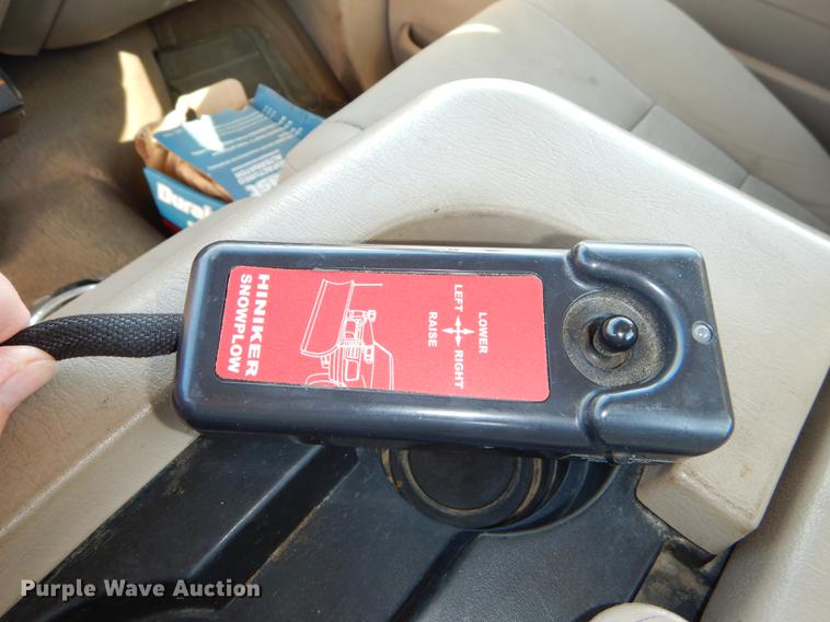 image for item J5514 2004 Ford F250 XLT Super Duty pickup truck