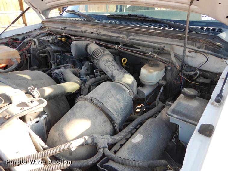 image for item J5514 2004 Ford F250 XLT Super Duty pickup truck