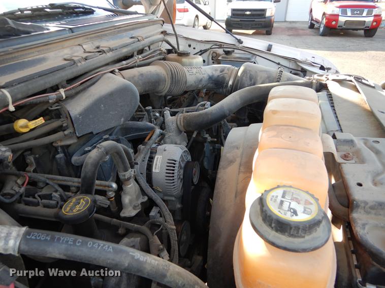 image for item J5514 2004 Ford F250 XLT Super Duty pickup truck