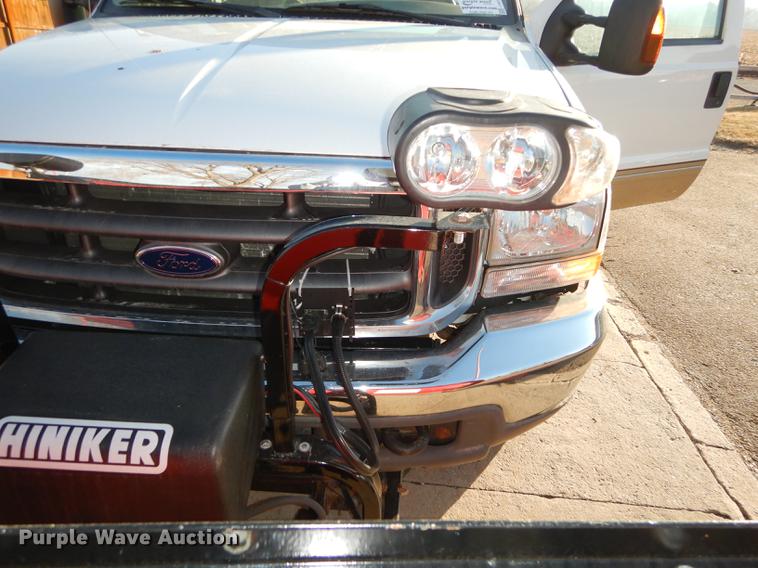 image for item J5514 2004 Ford F250 XLT Super Duty pickup truck