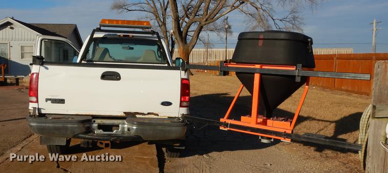 image for item J5514 2004 Ford F250 XLT Super Duty pickup truck