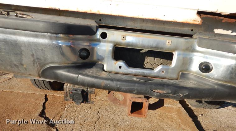 image for item J5514 2004 Ford F250 XLT Super Duty pickup truck