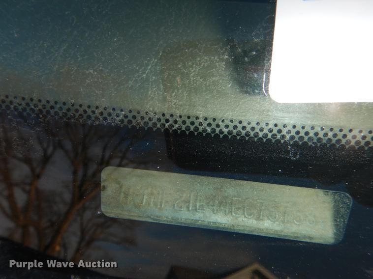 image for item J5514 2004 Ford F250 XLT Super Duty pickup truck