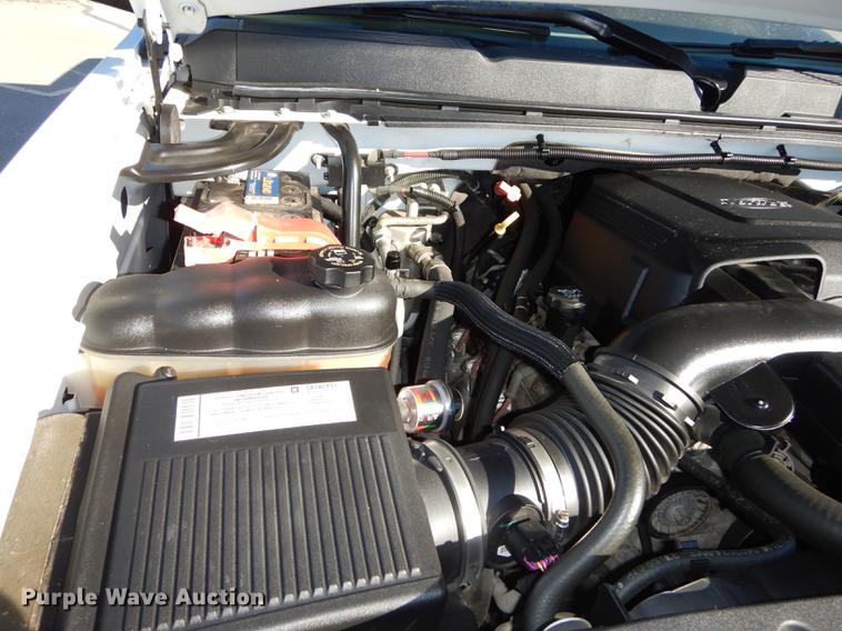 image for item J5546 2007 Chevrolet Silverado 1500 Z71 Crew Cab pickup truck