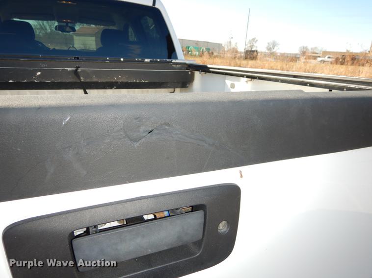 image for item J5546 2007 Chevrolet Silverado 1500 Z71 Crew Cab pickup truck