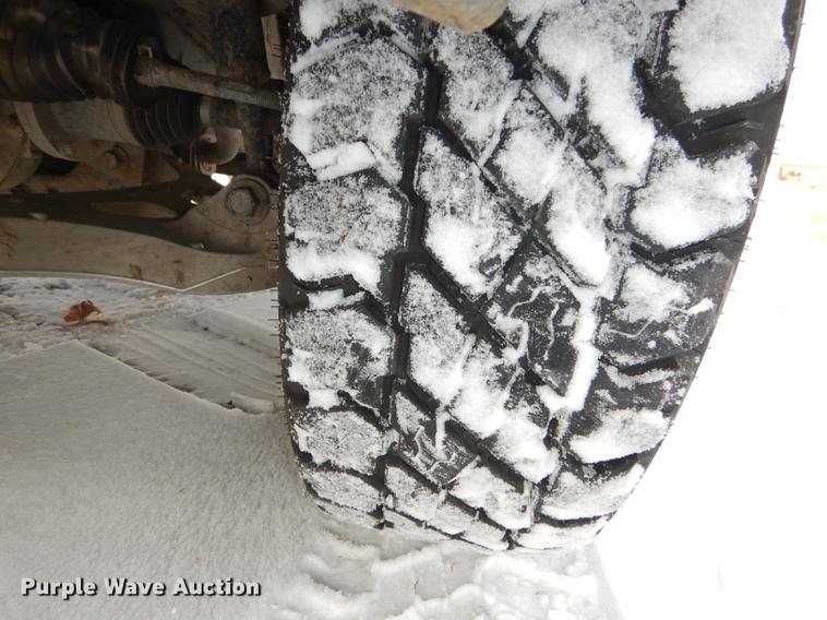 image for item J5548 2004 Ford F150 XL pickup truck