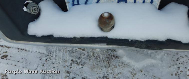 image for item J5548 2004 Ford F150 XL pickup truck