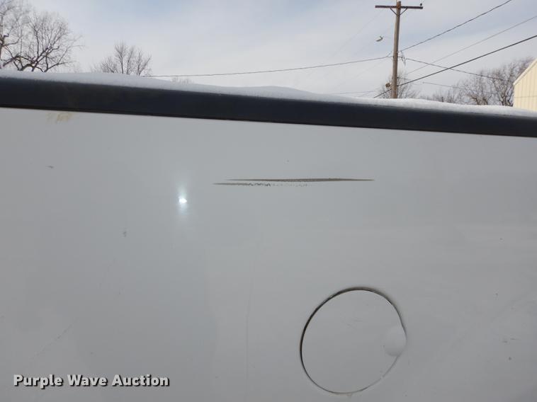 image for item J5548 2004 Ford F150 XL pickup truck