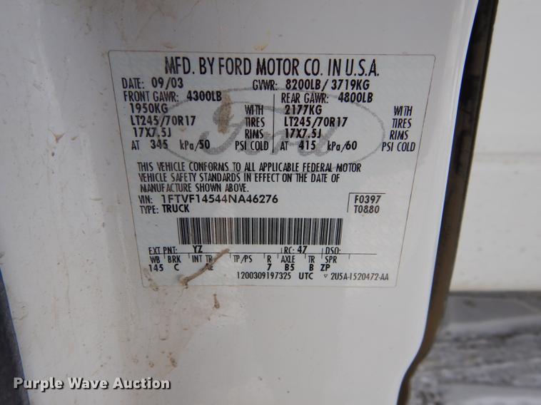 image for item J5548 2004 Ford F150 XL pickup truck