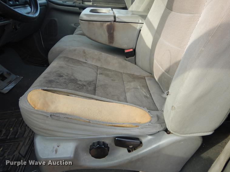 image for item J5555 2006 Ford F550 XLT Super Duty dump truck