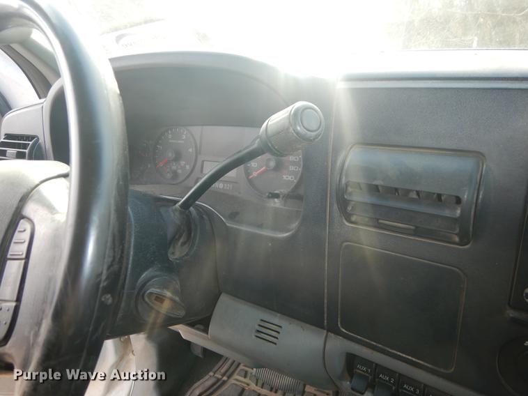 image for item J5555 2006 Ford F550 XLT Super Duty dump truck