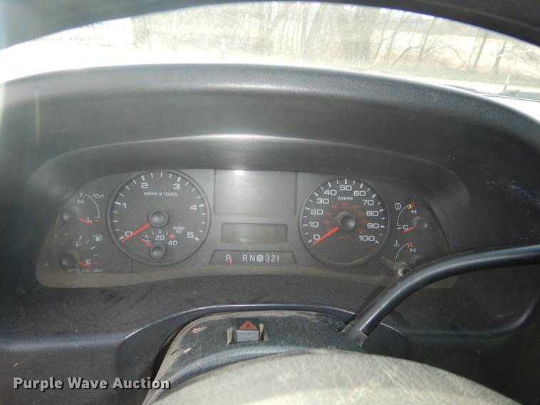 image for item J5555 2006 Ford F550 XLT Super Duty dump truck