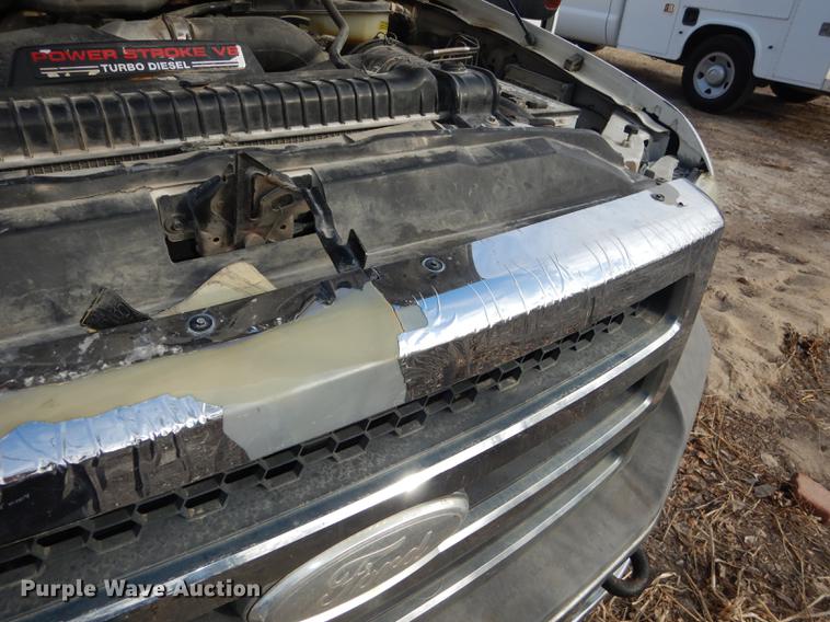 image for item J5555 2006 Ford F550 XLT Super Duty dump truck