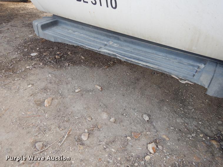 image for item J5555 2006 Ford F550 XLT Super Duty dump truck