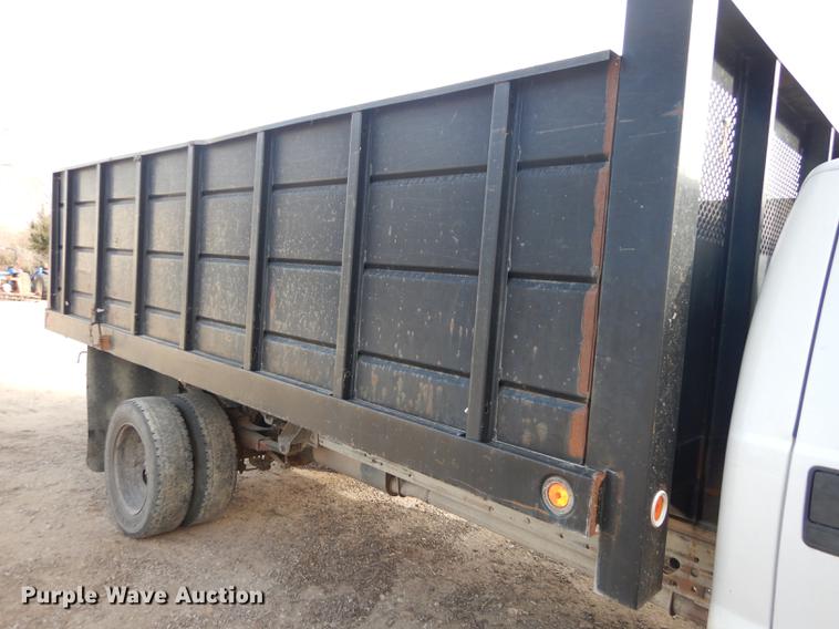 image for item J5555 2006 Ford F550 XLT Super Duty dump truck