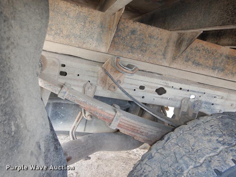 image for item J5555 2006 Ford F550 XLT Super Duty dump truck