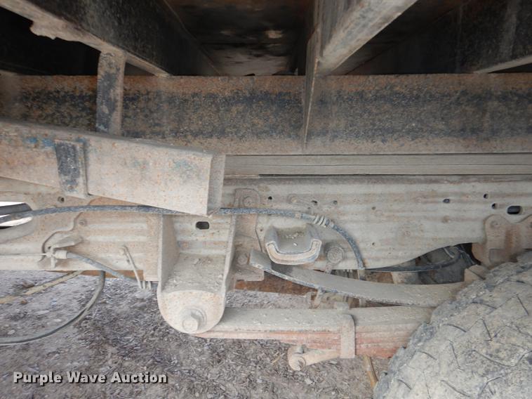 image for item J5555 2006 Ford F550 XLT Super Duty dump truck