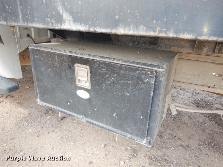 image for item J5555 2006 Ford F550 XLT Super Duty dump truck