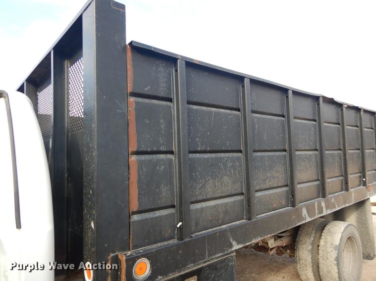 image for item J5555 2006 Ford F550 XLT Super Duty dump truck