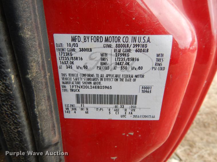 image for item J5566 2004 Ford F250 Super Duty XLT SuperCab utility bed pickup truck