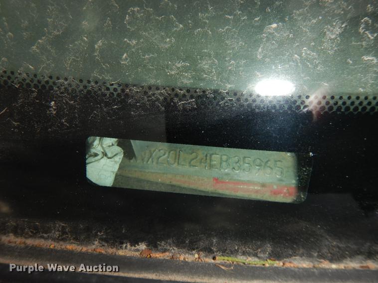 image for item J5566 2004 Ford F250 Super Duty XLT SuperCab utility bed pickup truck