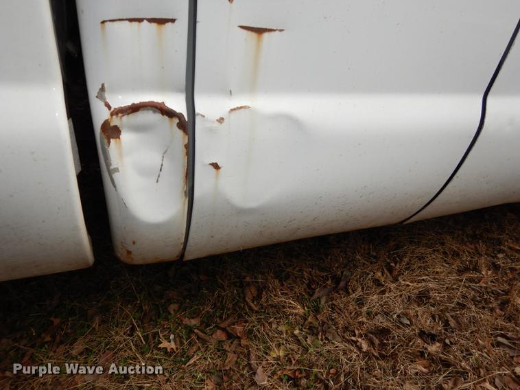 image for item J5567 1999 Ford F250 Super Duty XL SuperCab pickup truck