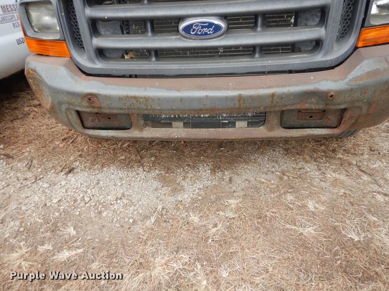 image for item J5567 1999 Ford F250 Super Duty XL SuperCab pickup truck