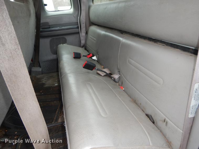 image for item J5567 1999 Ford F250 Super Duty XL SuperCab pickup truck