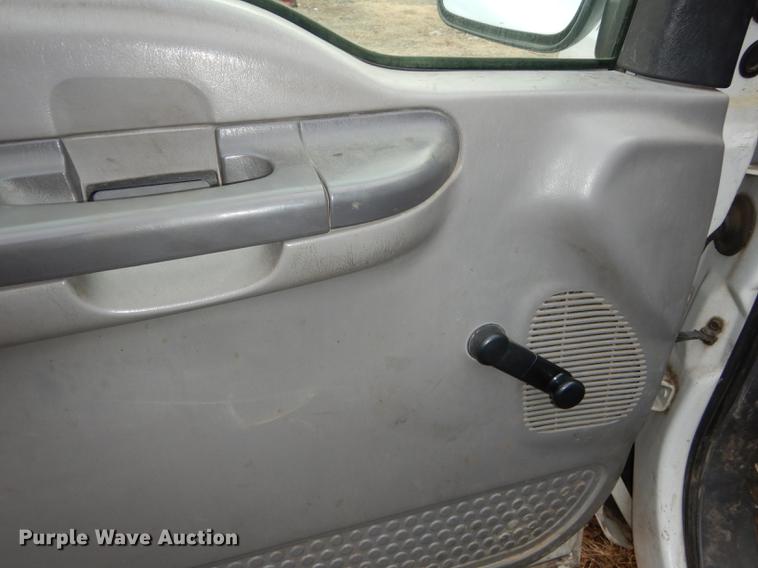 image for item J5567 1999 Ford F250 Super Duty XL SuperCab pickup truck