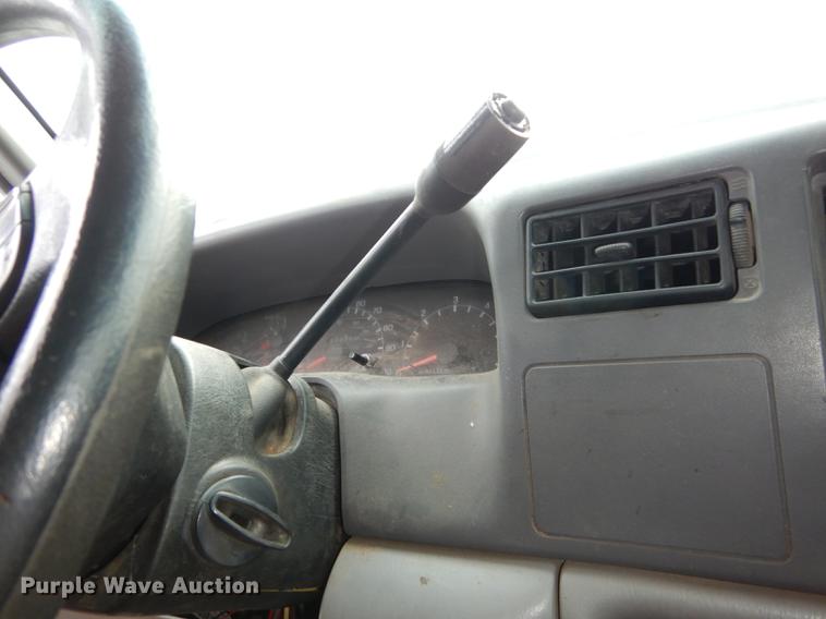 image for item J5567 1999 Ford F250 Super Duty XL SuperCab pickup truck