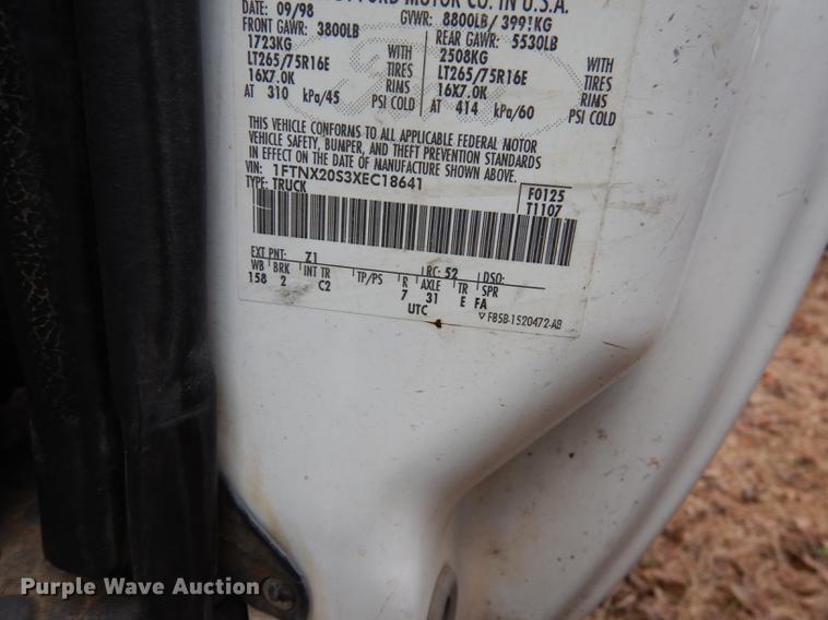 image for item J5567 1999 Ford F250 Super Duty XL SuperCab pickup truck