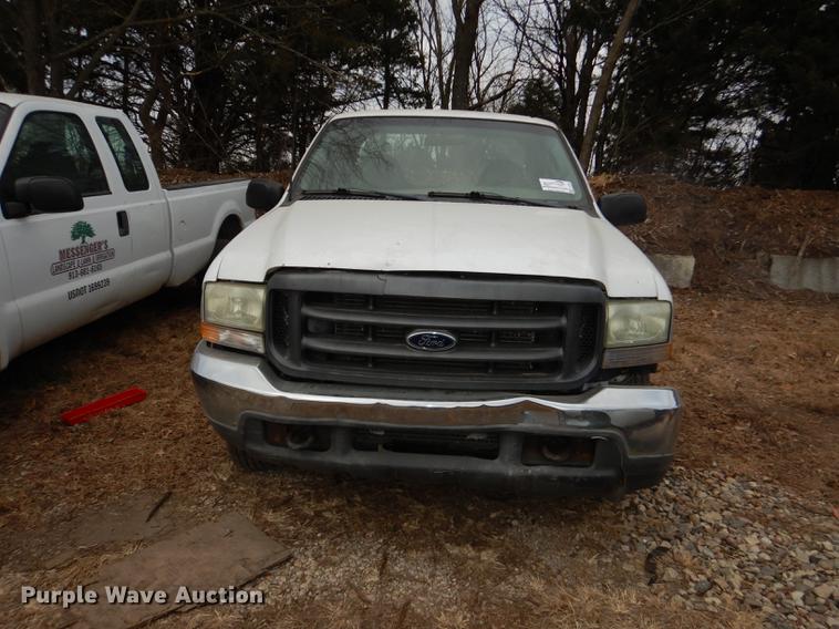 image for item J5568 2003 Ford F250 Super Duty XL SuperCab pickup truck