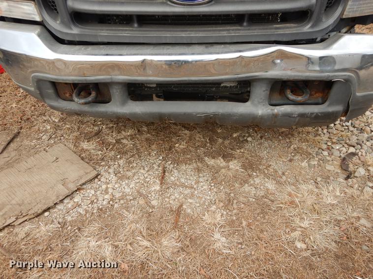 image for item J5568 2003 Ford F250 Super Duty XL SuperCab pickup truck