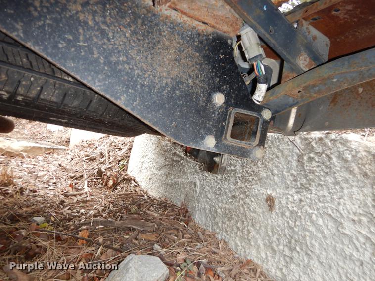 image for item J5568 2003 Ford F250 Super Duty XL SuperCab pickup truck