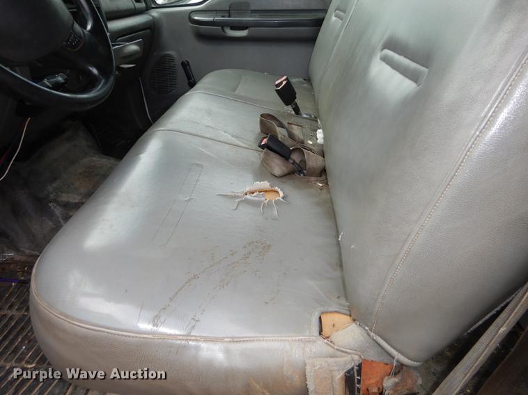 image for item J5568 2003 Ford F250 Super Duty XL SuperCab pickup truck