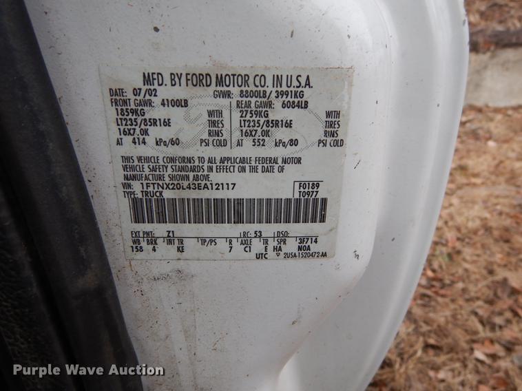 image for item J5568 2003 Ford F250 Super Duty XL SuperCab pickup truck