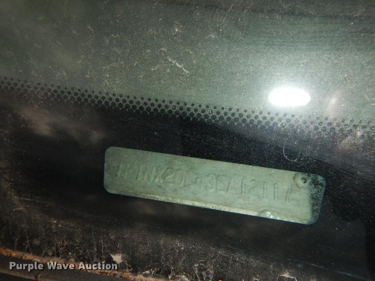 image for item J5568 2003 Ford F250 Super Duty XL SuperCab pickup truck