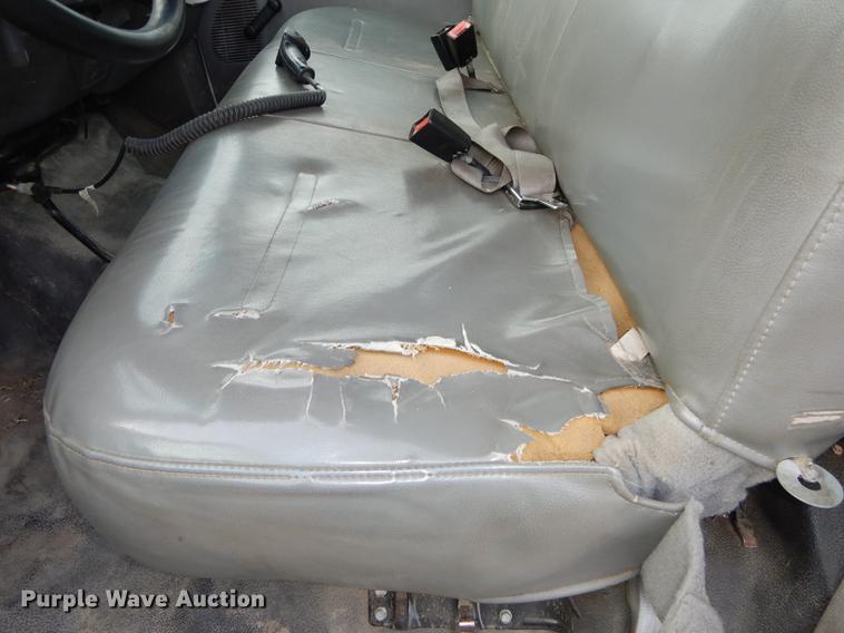 image for item J5569 2003 Ford F250 Super Duty XL pickup truck