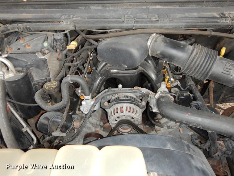 image for item J5569 2003 Ford F250 Super Duty XL pickup truck